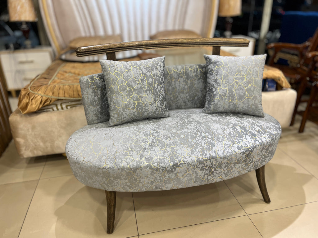 Sleek Seaty