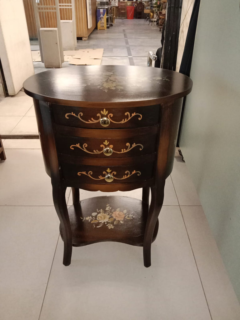 Corner Tables – Furniture Corner